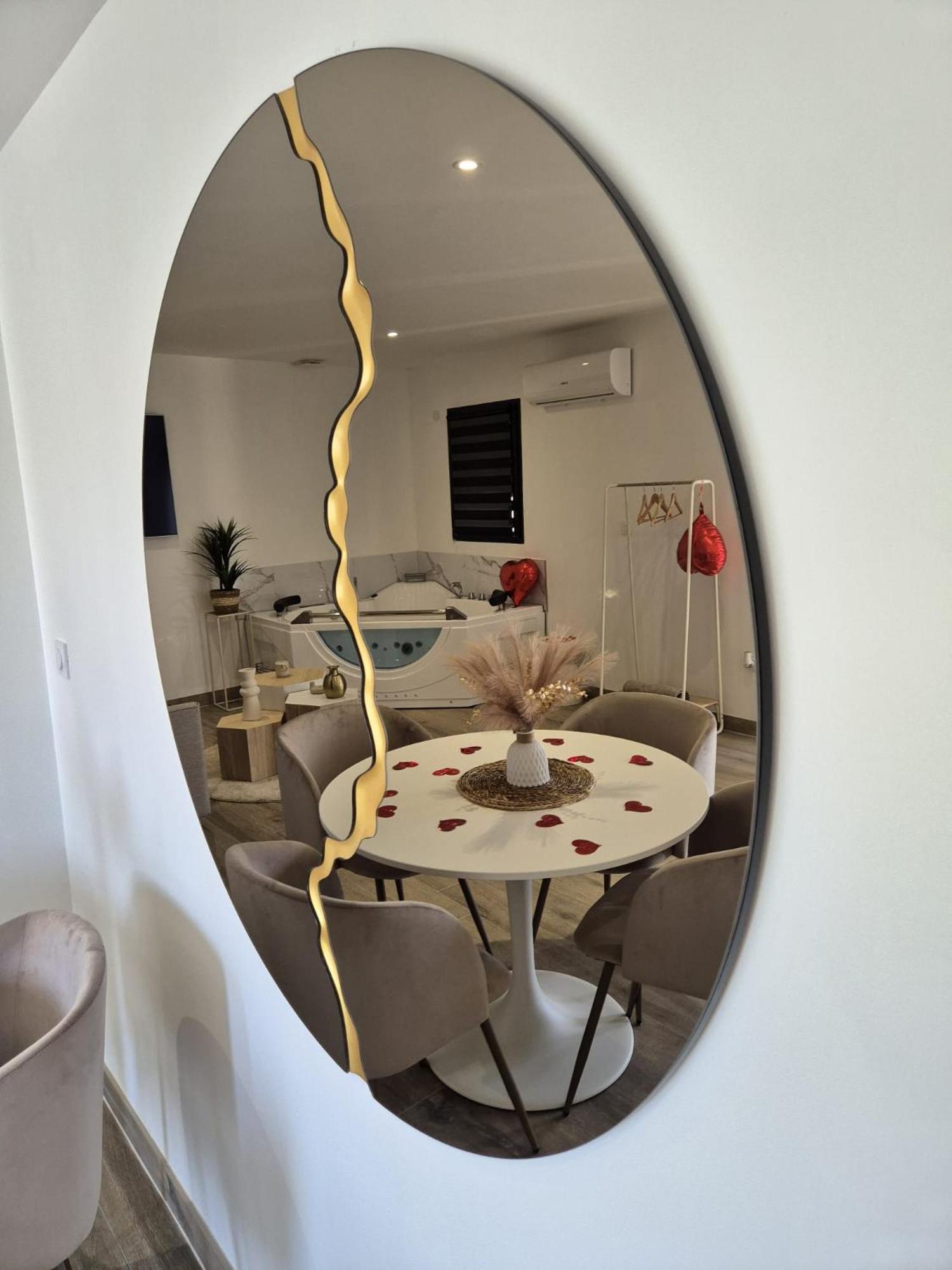 Love Room - Cocon Room - Toulon - Ollioules Extérieur photo